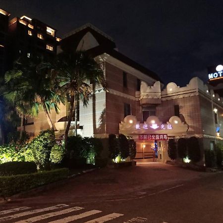 Xin Yuan Motel 台中市 エクステリア 写真